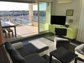 Appartement spacieux avec terrasse, solarium, parking et piscine - FR-1-723-5